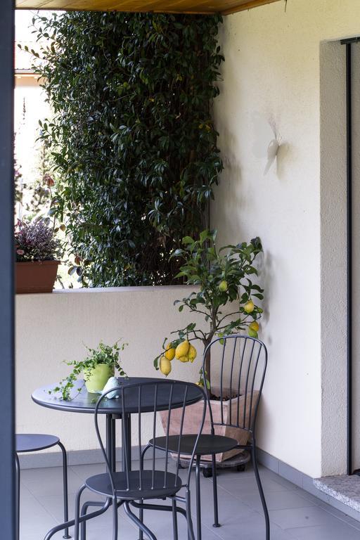 B&B Il Vigneto Melano Bagian luar foto