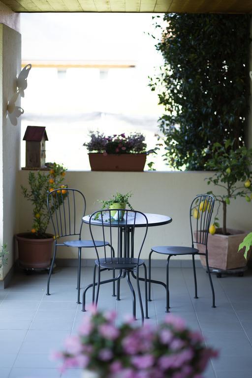 B&B Il Vigneto Melano Bagian luar foto