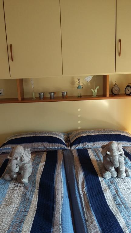 B&B Il Vigneto Melano Bagian luar foto
